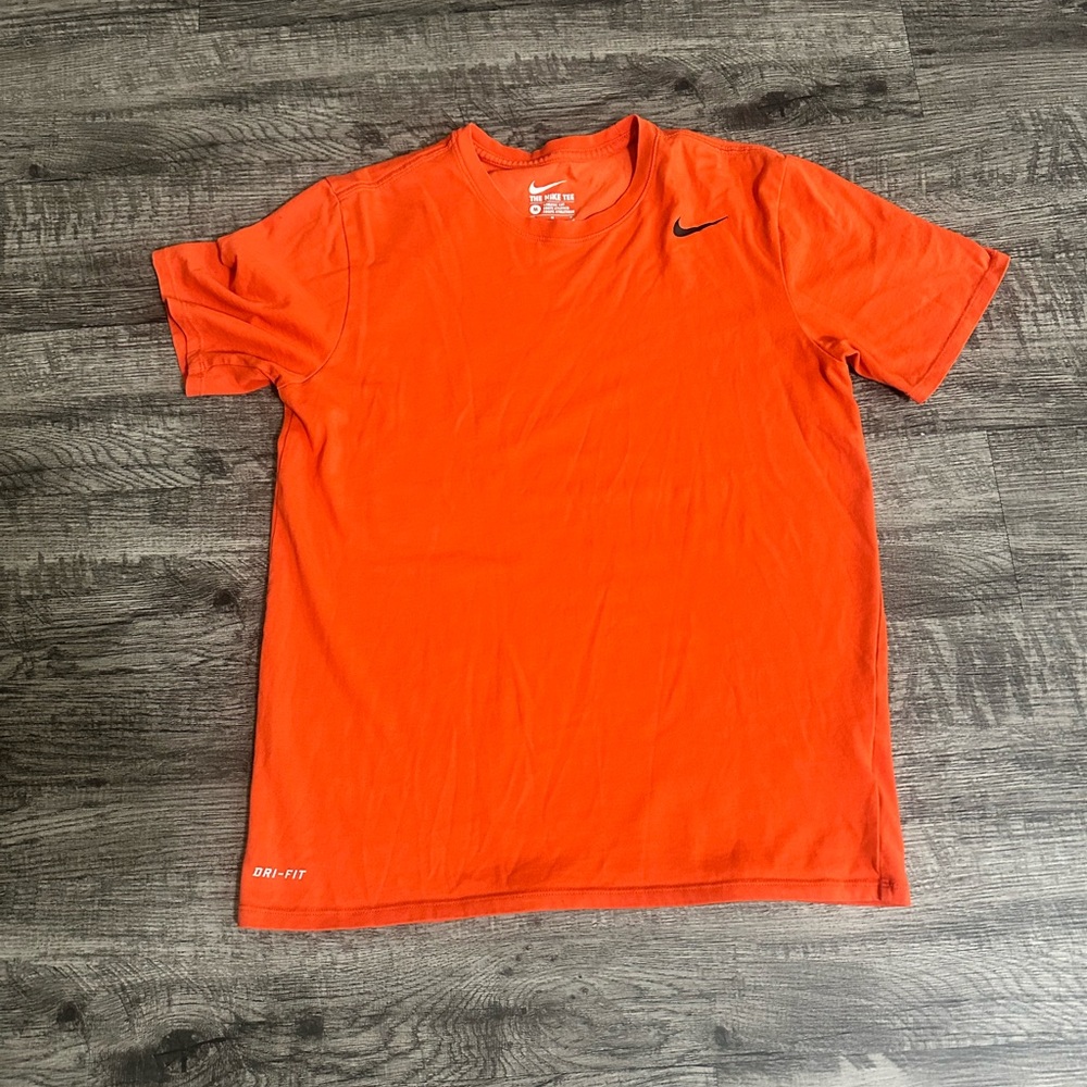 Nike Men's Vibrant Orange Short Sleeve Tee